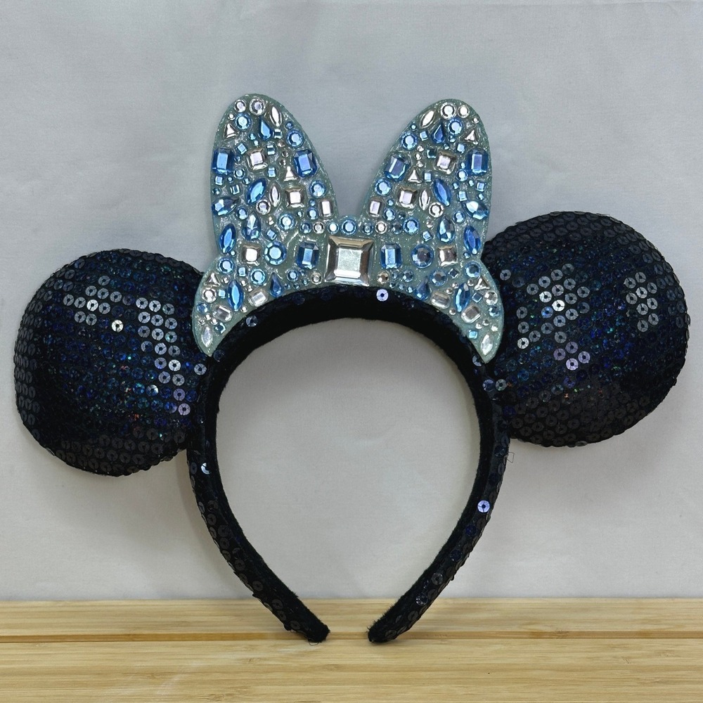 Disney Parks Minnie Mouse Cinderella Castle Blue Rhinestone‎ Sequin Ear Headband